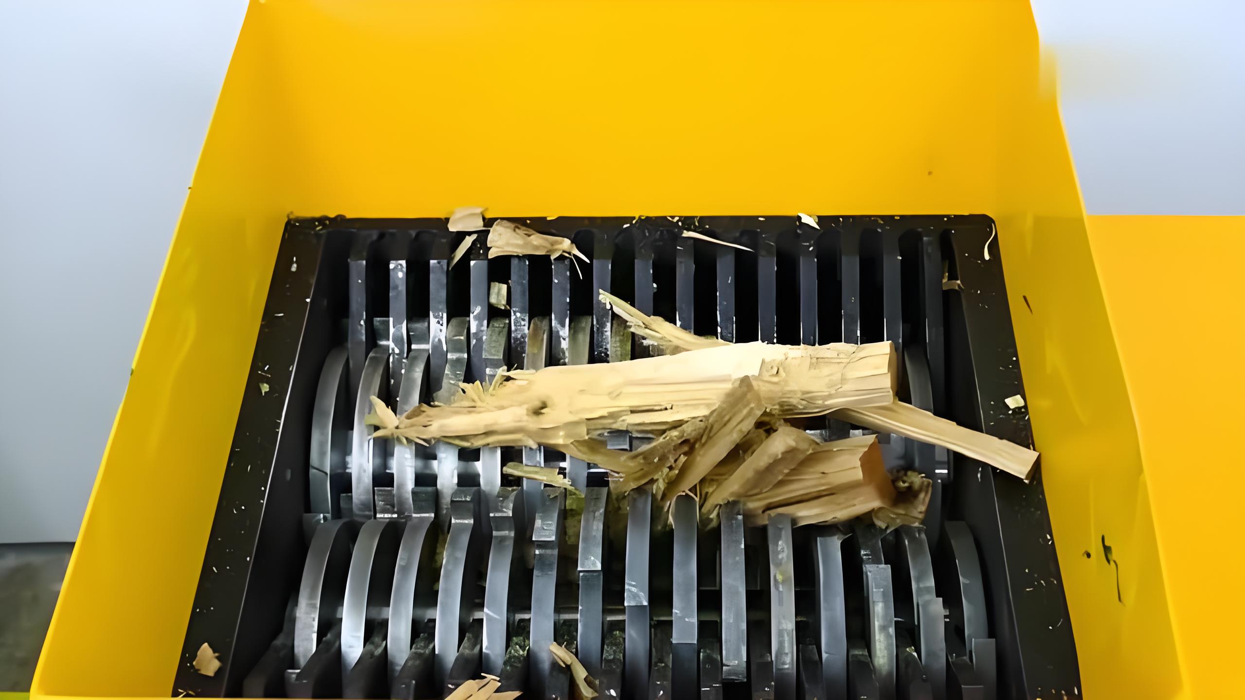 <strong>木材再利用新紀(jì)元：選擇我們的木頭撕碎機(jī)，共創(chuàng)綠色未來</strong>