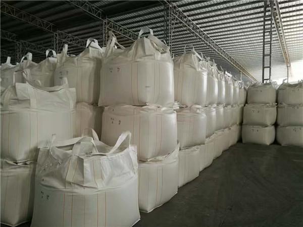 <strong>噸包與撕碎機：包裝與回收的完美搭檔</strong>