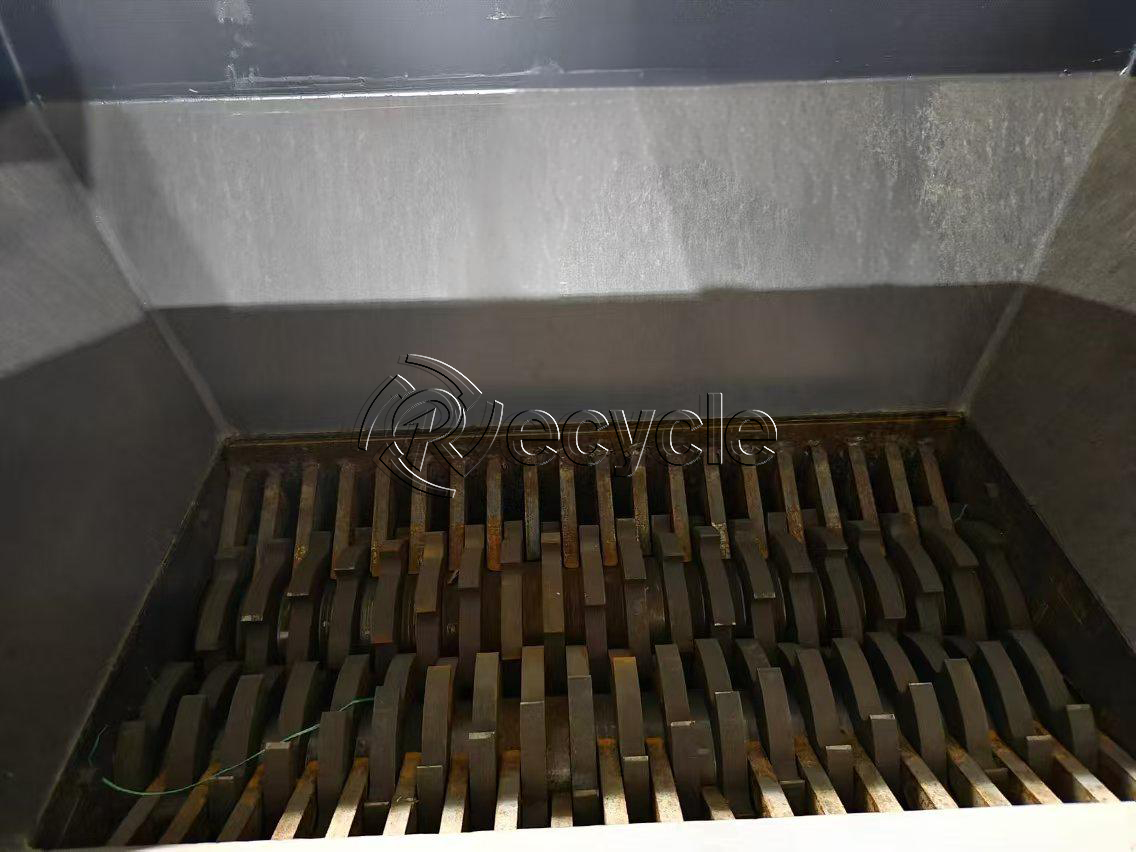 雙軸撕碎機(jī).jpg